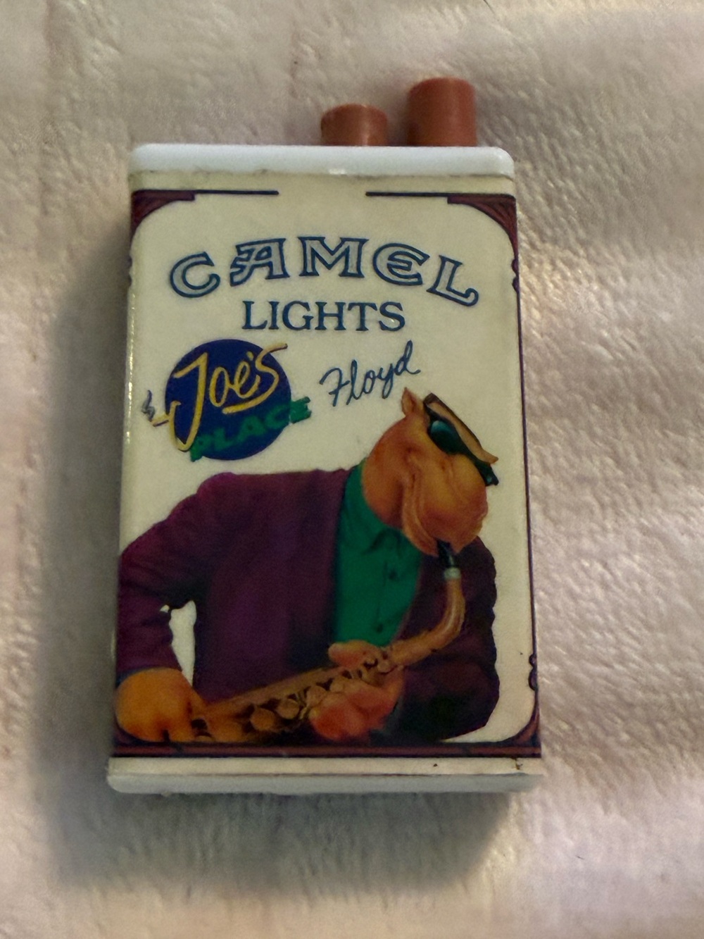 VINTAGE 1994 CAMEL LIGHTS JOE’S PLACE FLOYD MATCH LIGHTER ,WORKS!